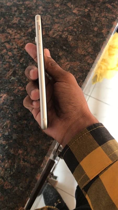 Iphone se2020 for sale Urgent 1