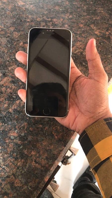 Iphone se2020 for sale Urgent 3