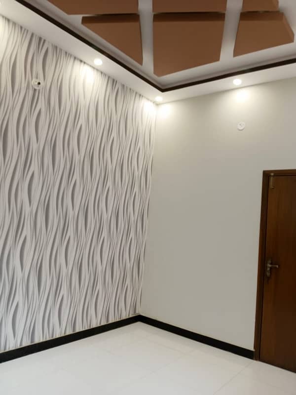 90 Square Yards House Up For sale In Abul Hassan Isphani Road 14