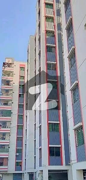 Corner 900 Square Feet Flat For Sale Available In Gulshan-E-Iqbal Town 6