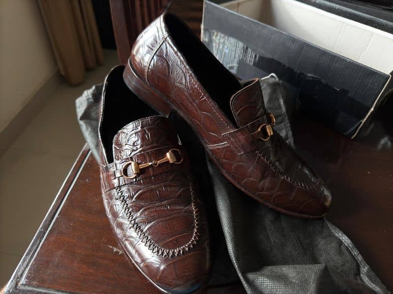 Leather loafer in size 11US 0