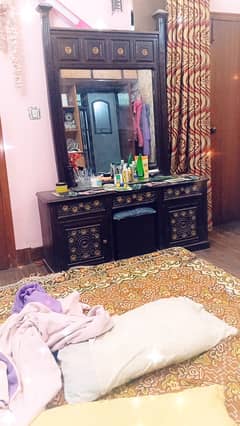 chinoity dressing table