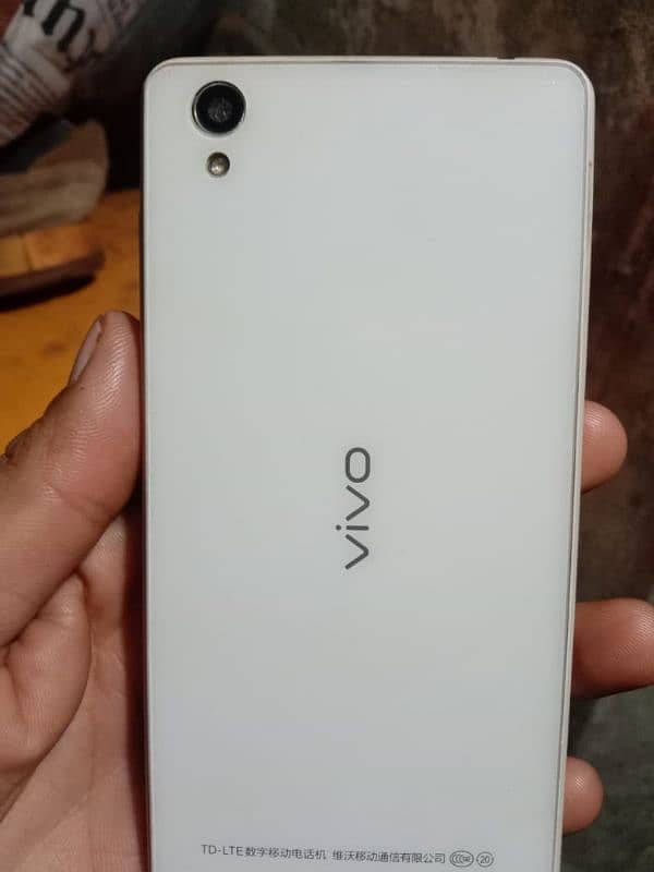 vivo Y51. a. 4.64 3