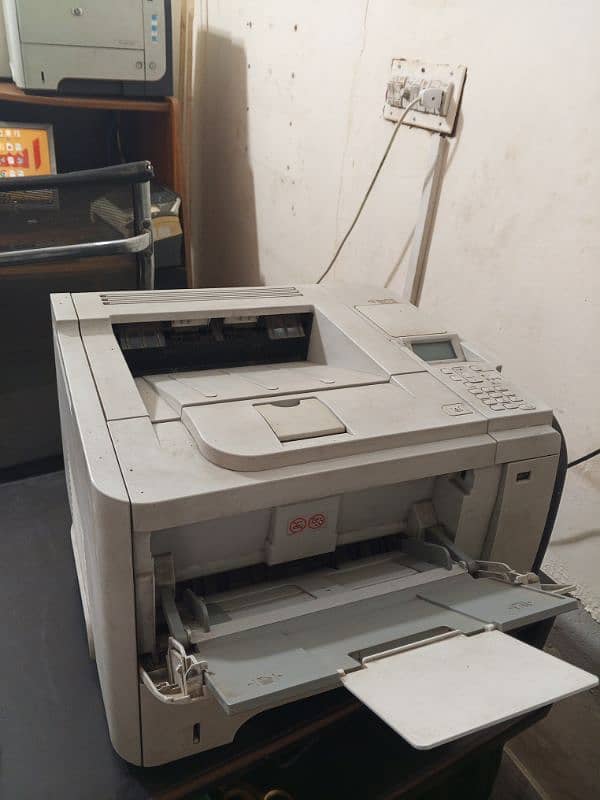 Hp Laser jet 3015 0