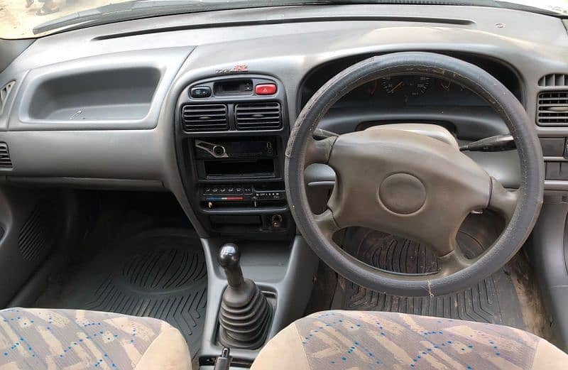 Suzuki Baleno 2004 5