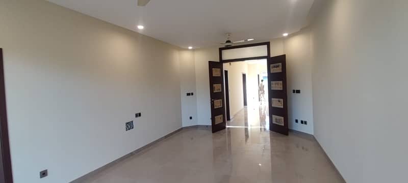 1 kanal upper portion for rent in d12 17