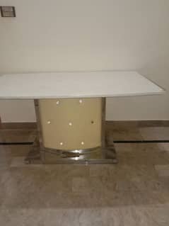 marble dining table