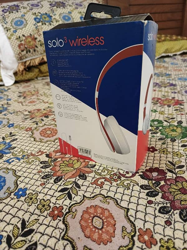 Beats solo 3  wireless 2