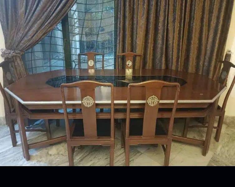 Royal Dining Table Used Under Army Officer 0