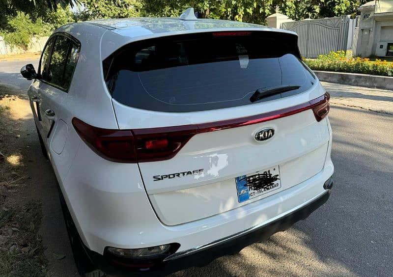 KIA Sportage 2022 5