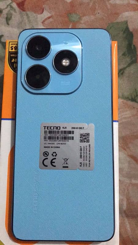 techno spark 20 8+8GB 256GB 34000 1