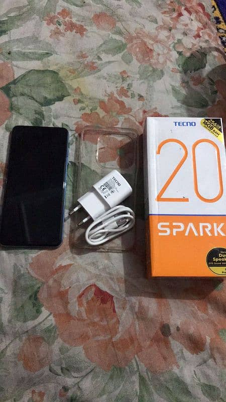 techno spark 20 8+8GB 256GB 34000 3