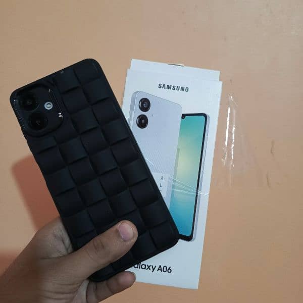 Samsung a06 4/128gb 0