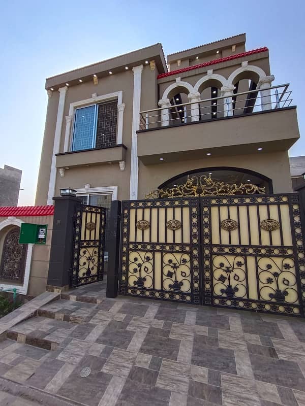 5 Marla New House Urgent for Sale 1