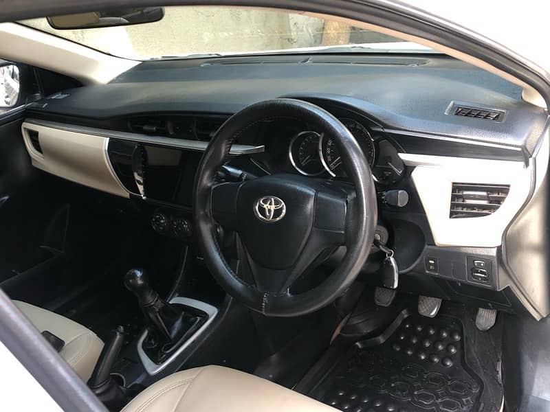 Toyota Corolla GLI 2014 14