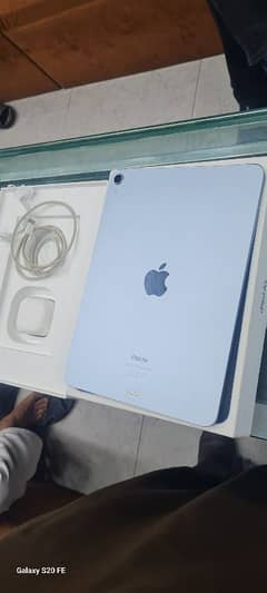 ipad Air 6th genration m2 128 gb