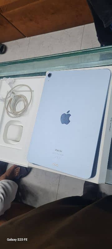 ipad Air 6th genration m2 128 gb 0