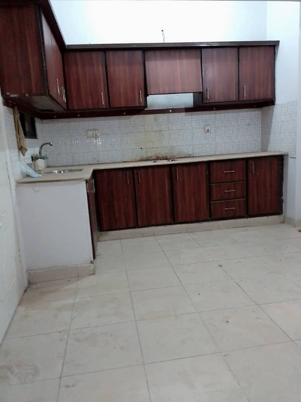 FLAT FOR SALE 2BED LOUNGE 5