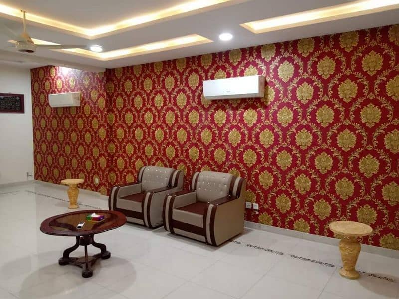 Pvc wallpaper. Wall panelling. Blinds. Wooden & vinyl Flooring. Ceiling. 19