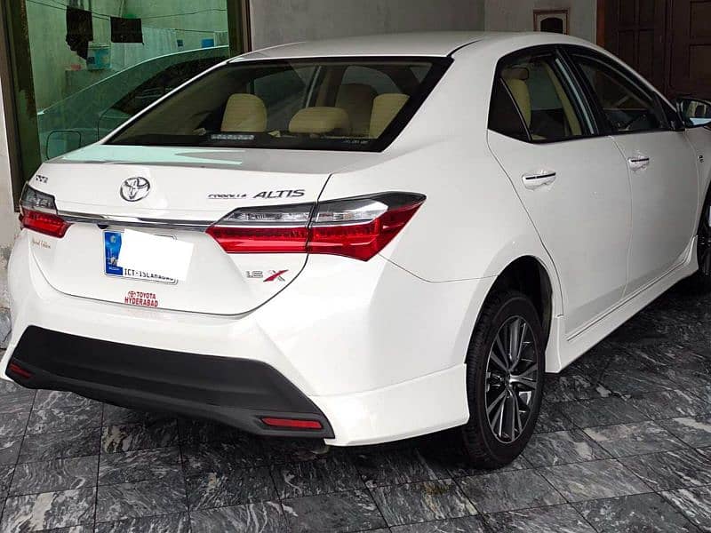 Toyota Corolla Altis 2021 3