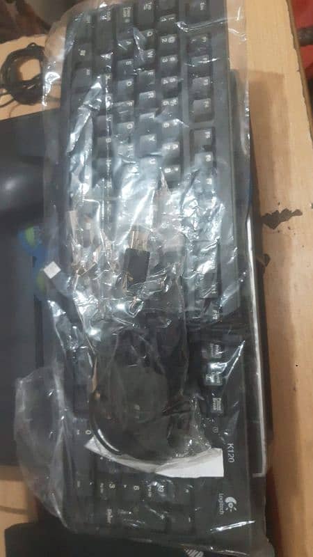 Brand new PC,LCD,keyboard mouse everything in new condition 2