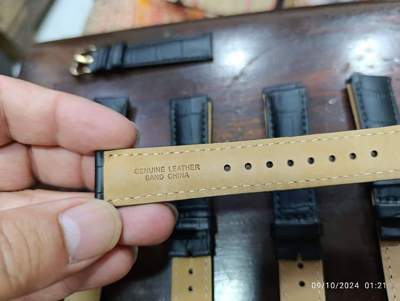 Original Citizen 20 mm Leather straps in 2000 each only 4