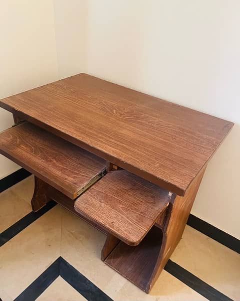 Computer Table Used by Doctor For Sale 1