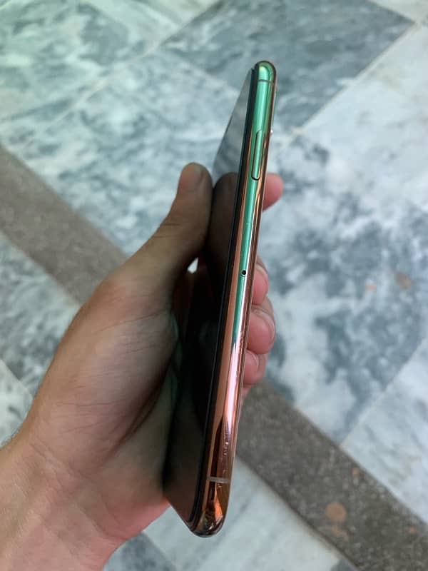 Iphone xs 64Gb 4