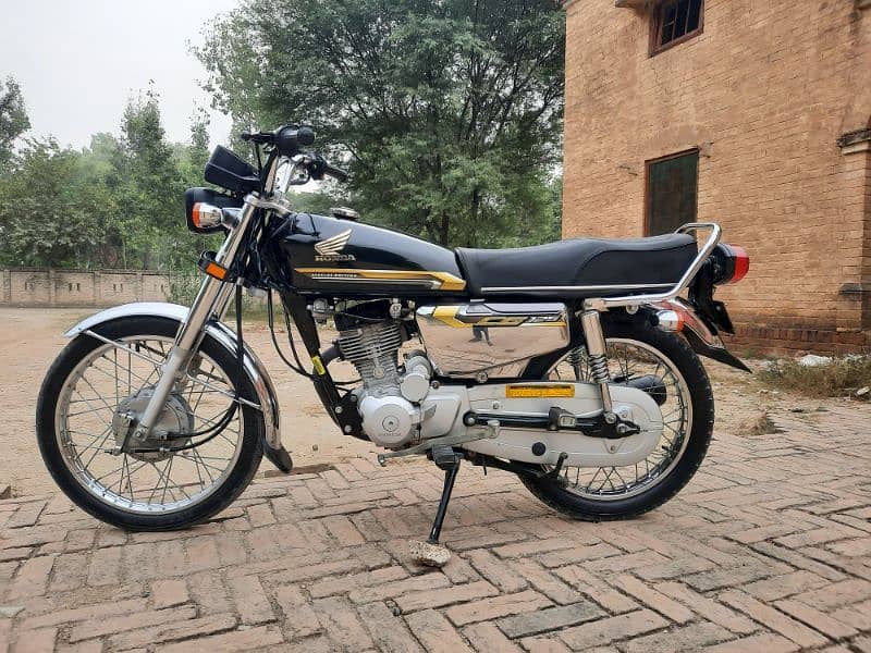 Honda CG 125 SE 8