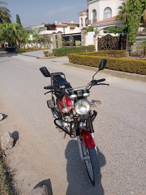 Suzuki GS150 SE 2021 Red attractive colour 15