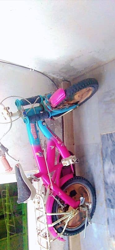 girls barbie cycle. 2