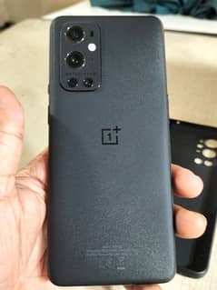 one plus 9pro snap dragon888 -8-128