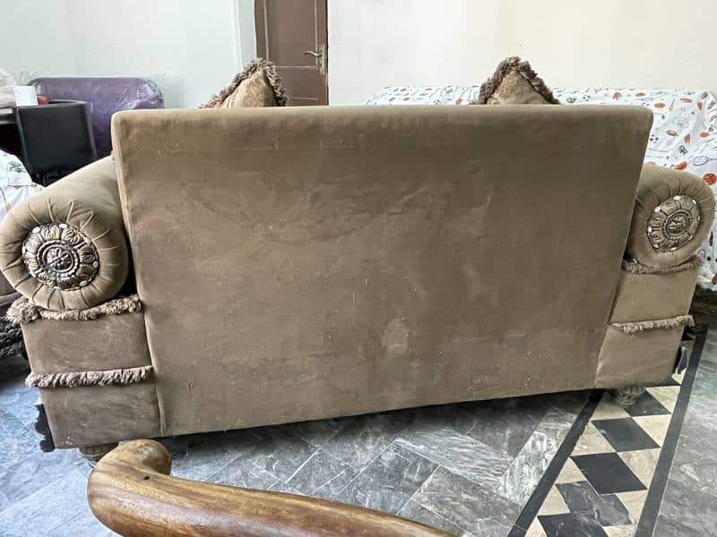 sofa set with cushions 0