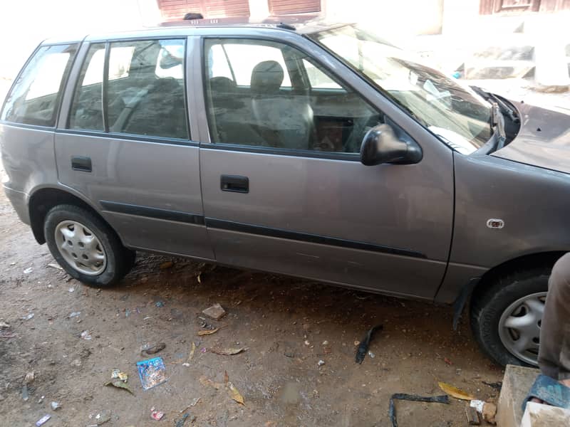 Suzuki Cultus VX 2014 Petrol 6