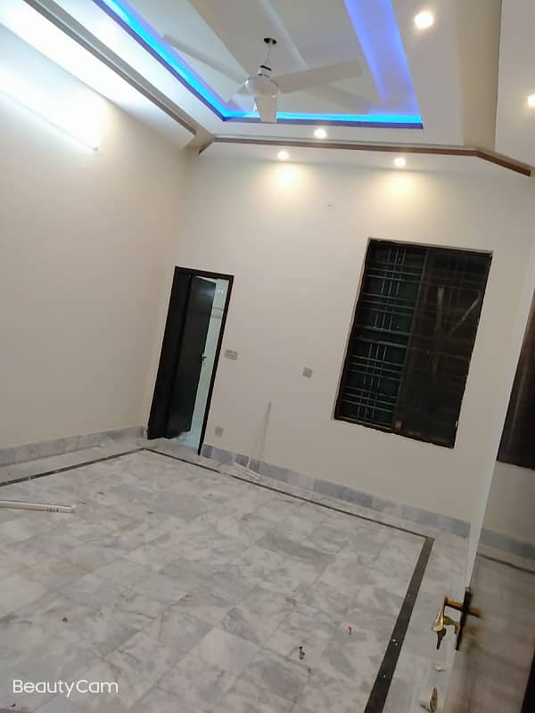 Vip beautiful 10 marla lower portion is available for rent in sabzazar lhr 6