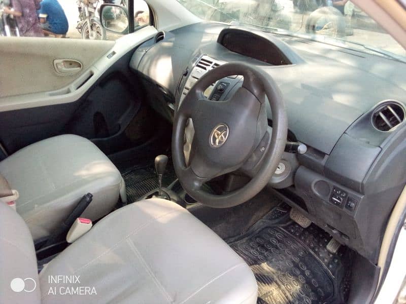 Toyota Vitz 2010 3