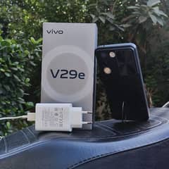 vivo v29e 5G 4 months warranty left all accessories with box