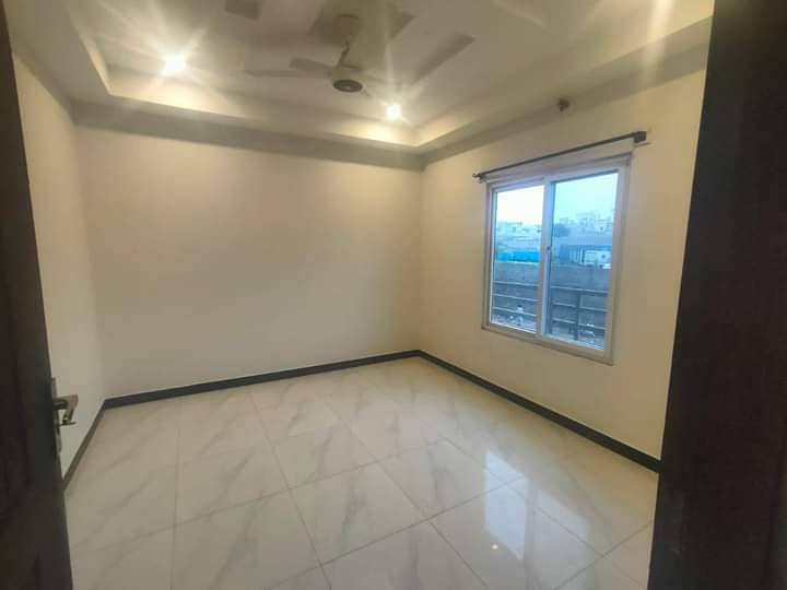 STUDIO APARTMENT AVAILABLE FOR RENT AT REASONABLE PRICE IN GULBERG GREEN ISLAMABAD 1