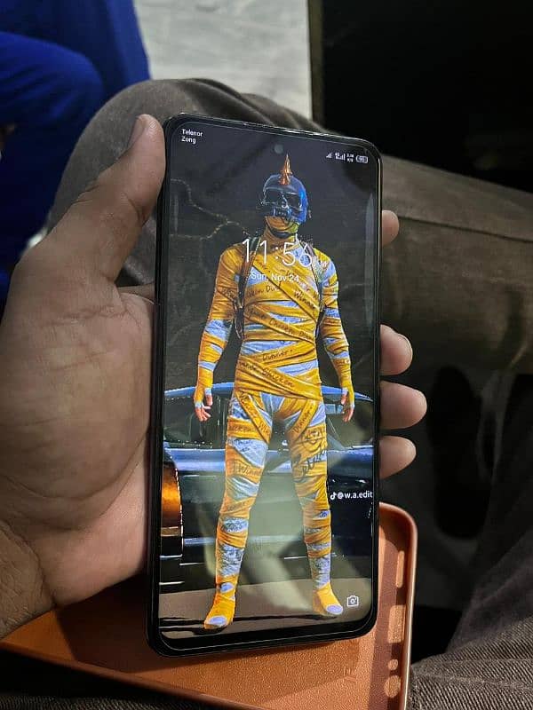 Infinix note 11 pro 8 128 box chrg orignal and condition best for pubg 1