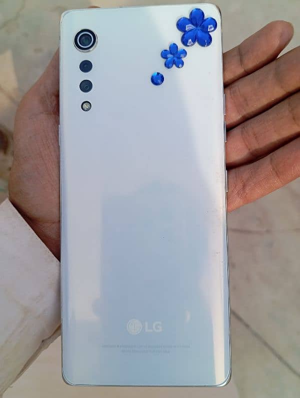 LG velvet. 6gb  128gb 0