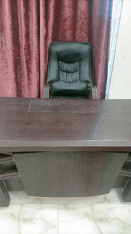 6 feet full size Executive Table set Whatsapp (0321-5559114) 1