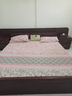 King size wooden bed set with side ables and dressing table