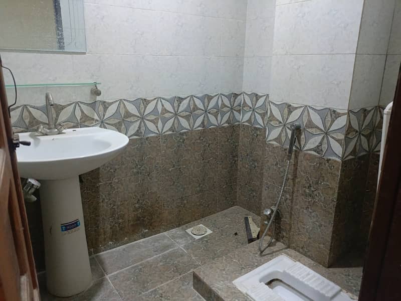 Family 1 bed flat / apartment for rent near koral ghauri town 3