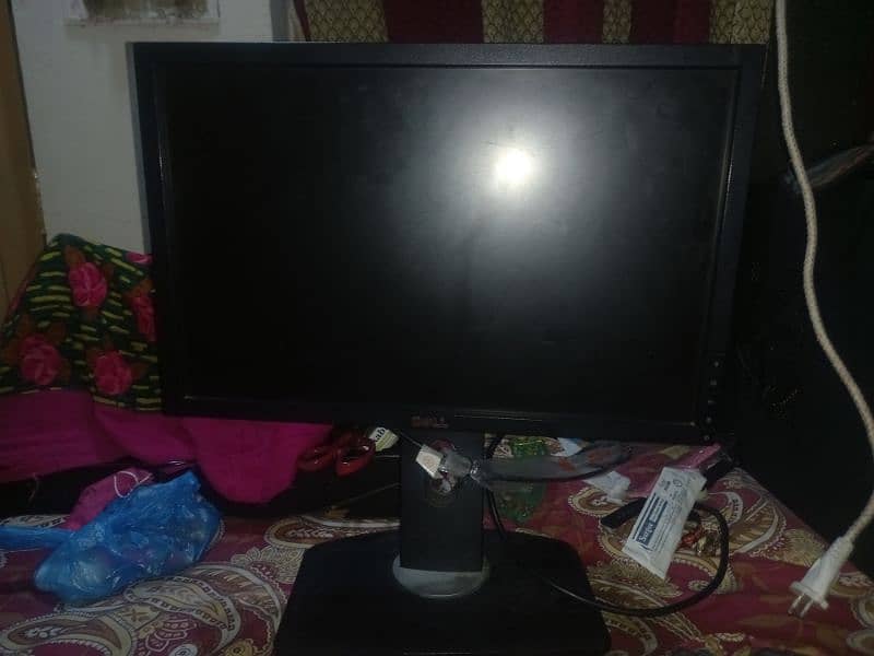 22 inch monitor DELL 1