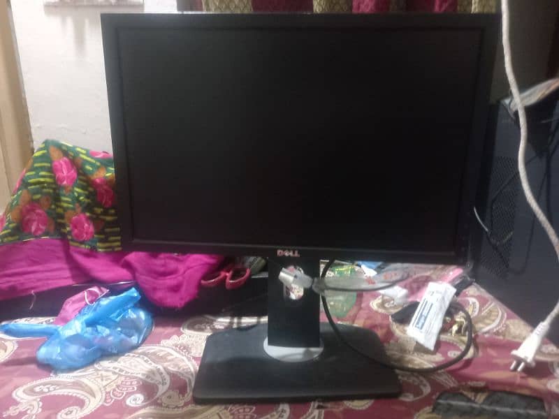 22 inch monitor DELL 2