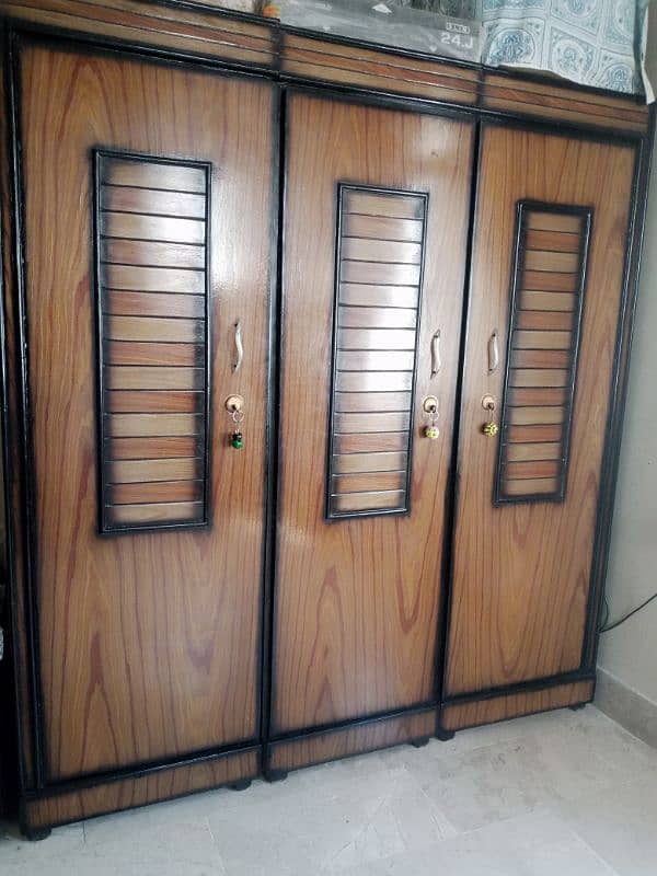 3 Door Wardrobe 2