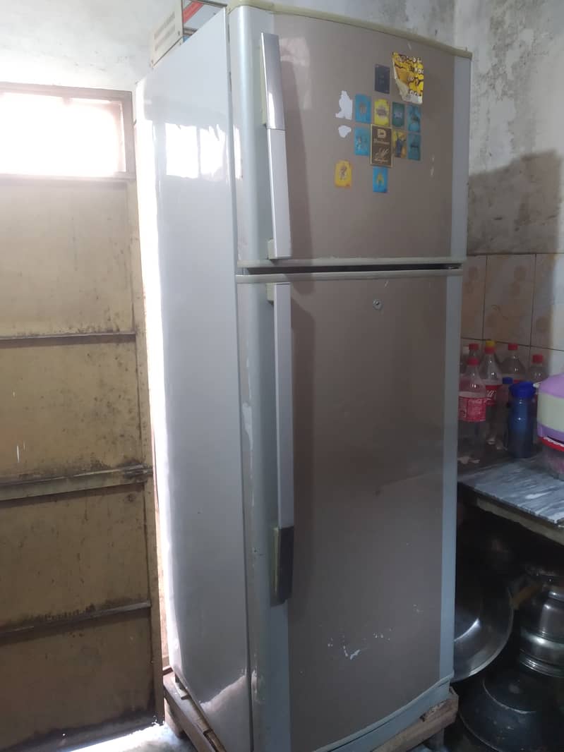 Used Dawlance Full-Size Refrigerator - Excellent Condition 0