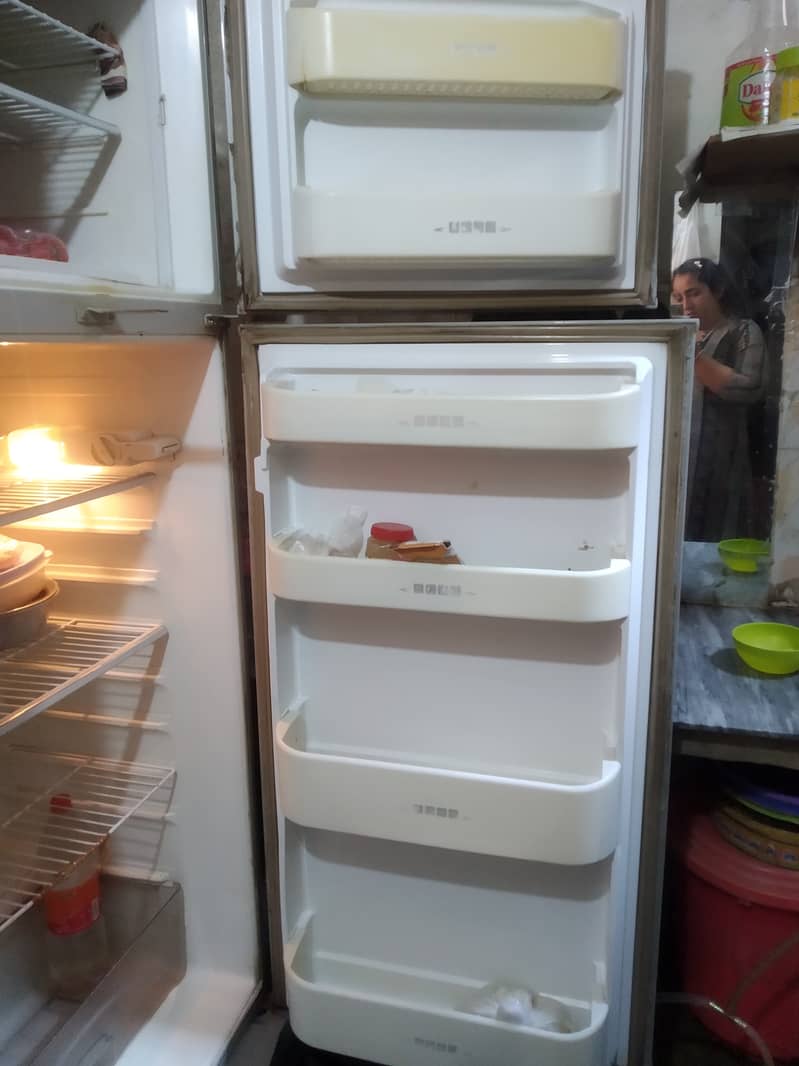 Used Dawlance Full-Size Refrigerator - Excellent Condition 6