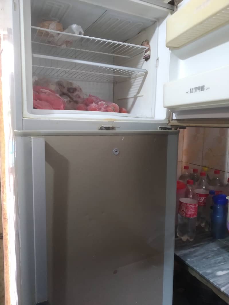 Used Dawlance Full-Size Refrigerator - Excellent Condition 12