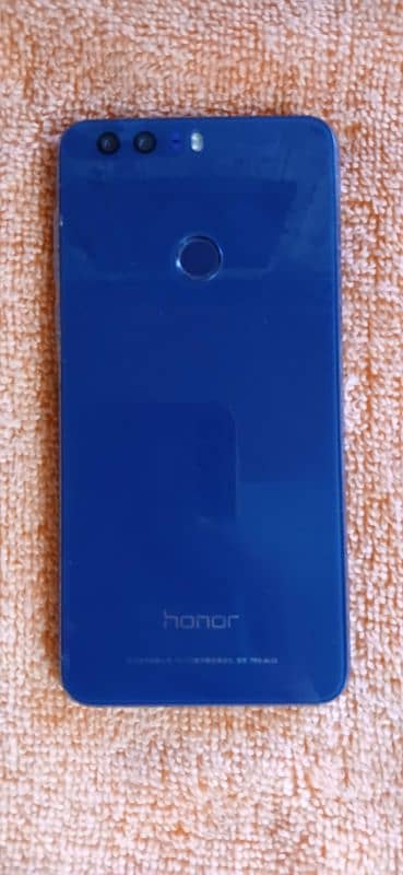 Model  honor 8  blu colour 4/32  For sail 1